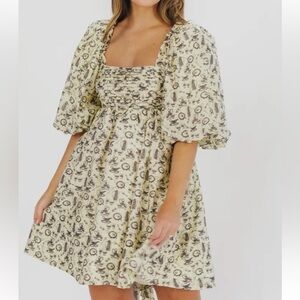 Worth Collective Chic Cream Patterned Puff Sleeve Mini Dress